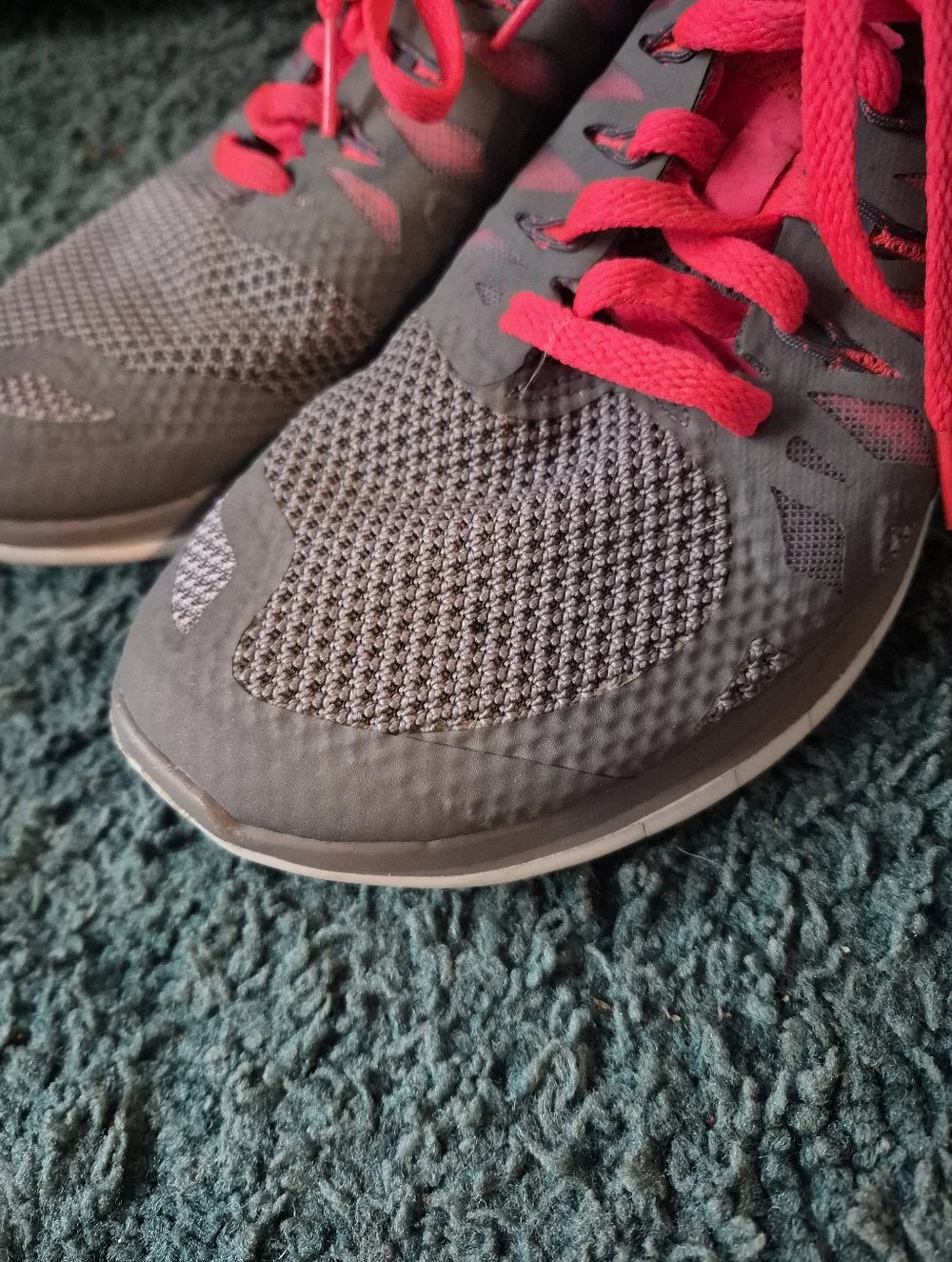 Nike Free 5.0 Running Shoes Women's Size 9.5 Gray Pink